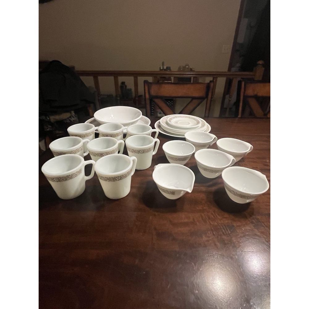 25pc Vintage Corelle Woodland Brown Set - Serving Bowls, Platter, Pyrex Mugs EUC